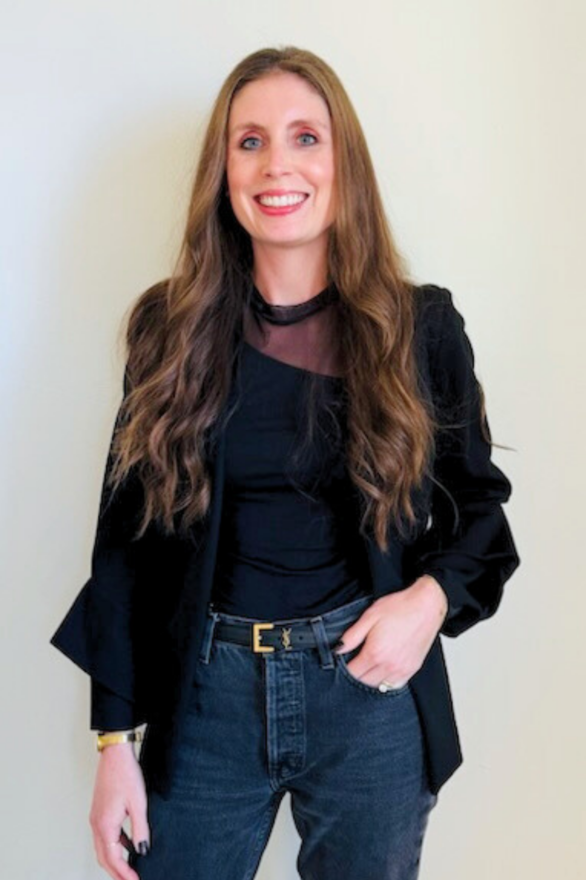 Annie, Style & Experience Assistant